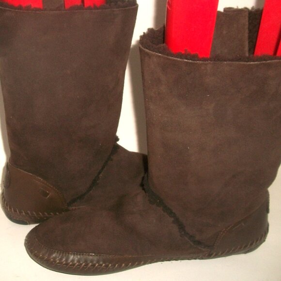 Tory Burch Mid-Calf Brown Suede Moccasin Boots Lined w Authentic Shearling 9.5M - Picture 2 of 9